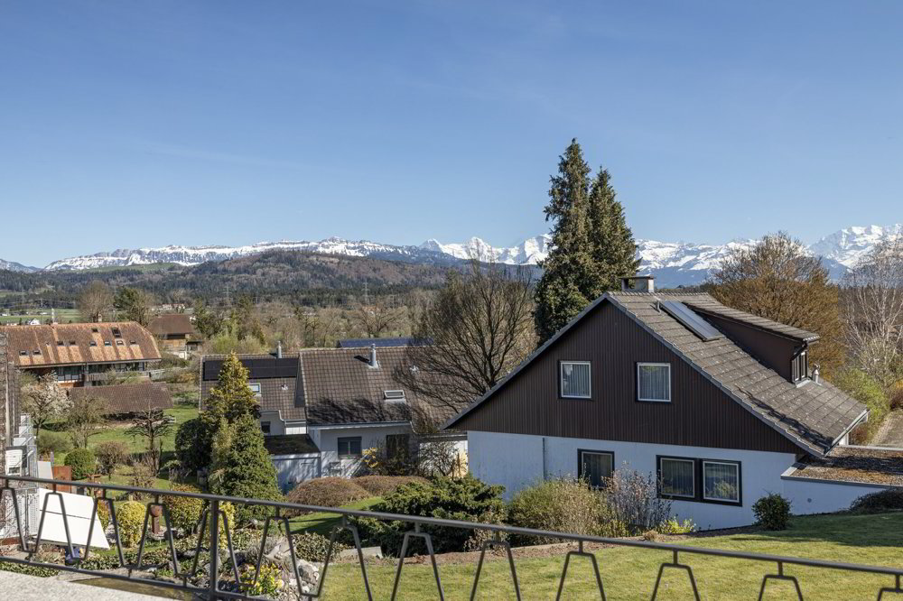 Casa di 5.5 locali in vendita a Jaberg - immagine 1/15