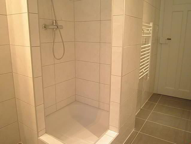 Appartement 3 pièces à louer à Le Locle - image 1/8