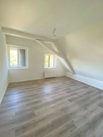 3.5 rooms Apartment for rent in Areuse - image 1/8