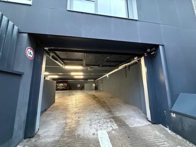 null Zimmer Parkplatz, Garage zu vermieten in Genf - Bild 1/2