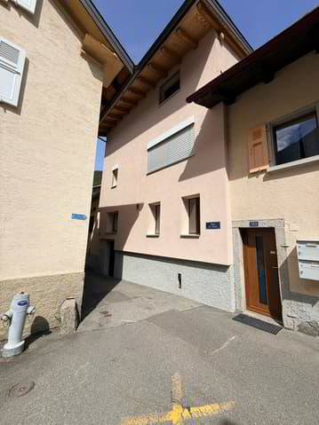 3 rooms Apartment for rent in Bovernier - image 1/7