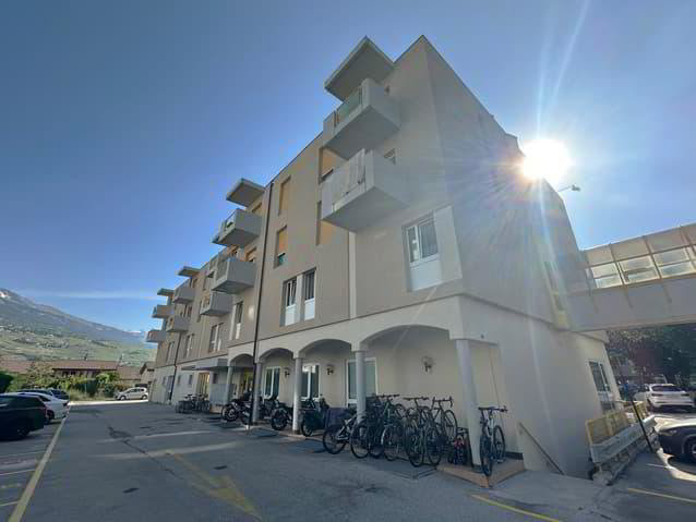 Ufficio & Commercio di 1 locali in affitto a Sion - immagine 1/11