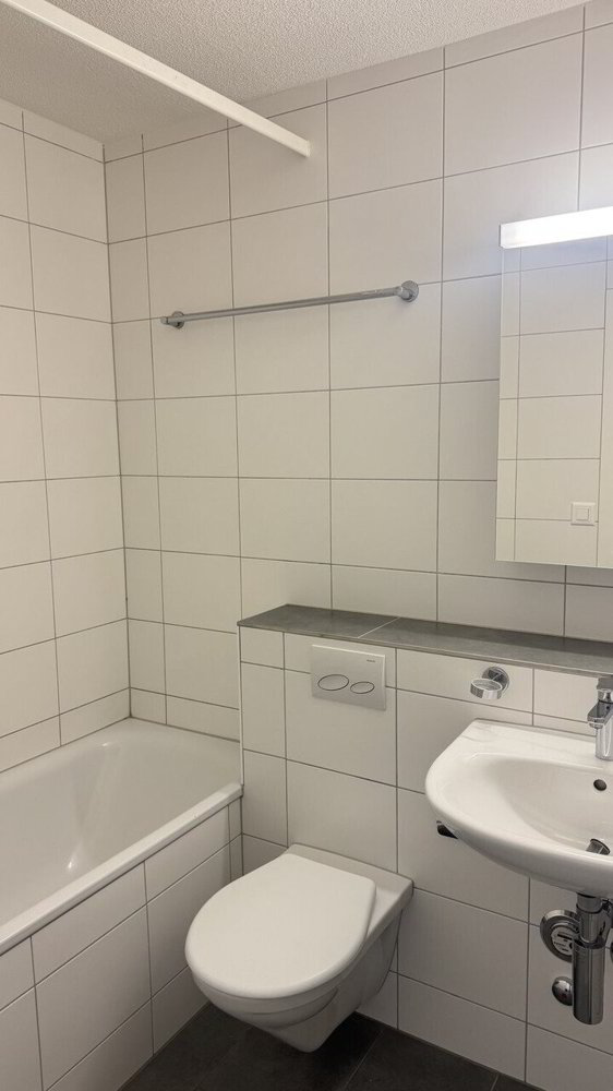 Appartamento di 4 locali in affitto a Ittigen - immagine 1/8