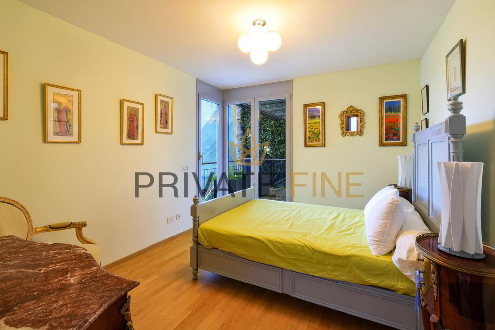 Casa di 5 locali in vendita a Caviano - immagine 1/13