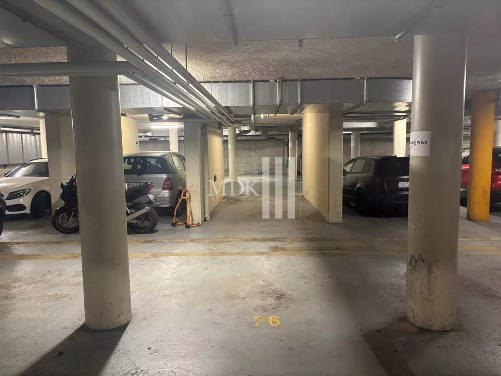 null Zimmer Parkplatz, Garage zu vermieten in Monthey - Bild 1/2