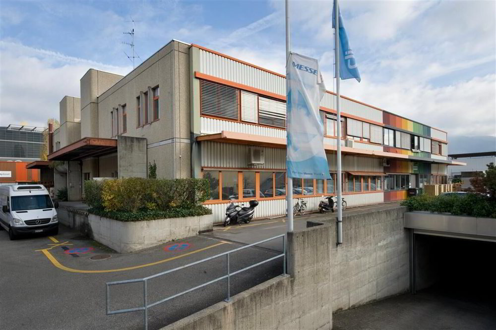 null rooms Office & Commercial for rent in Plan-les-Ouates - image 1/1