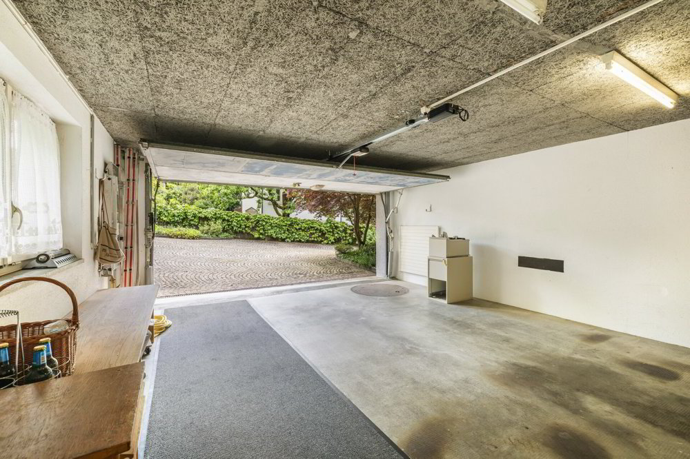 9 rooms House to buy in Riehen - image 1/13