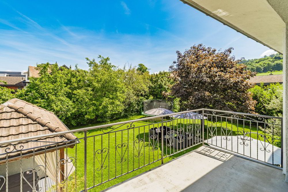 7.5 Zimmer Haus zum verkaufen in Staad SG - Bild 1/18