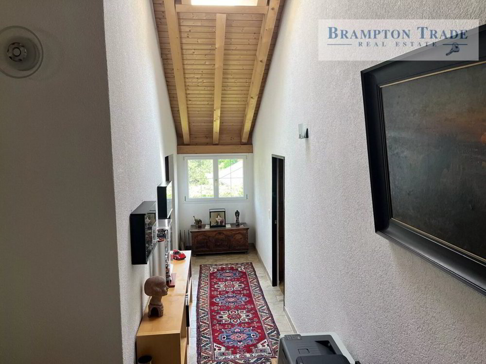 8 Zimmer Haus zum verkaufen in St-Cergue - Bild 1/13