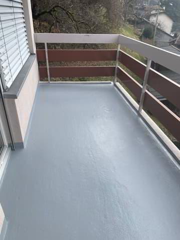 2 rooms Apartment for rent in Veytaux - image 1/6