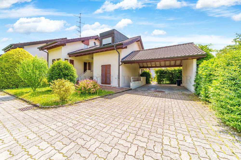 Maison 9 pièces à acheter à Genthod - image 1/7