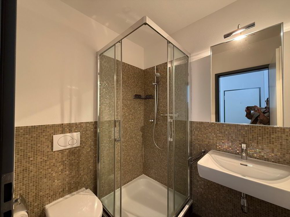 Appartement 4 pièces à louer à Cadro - image 1/12