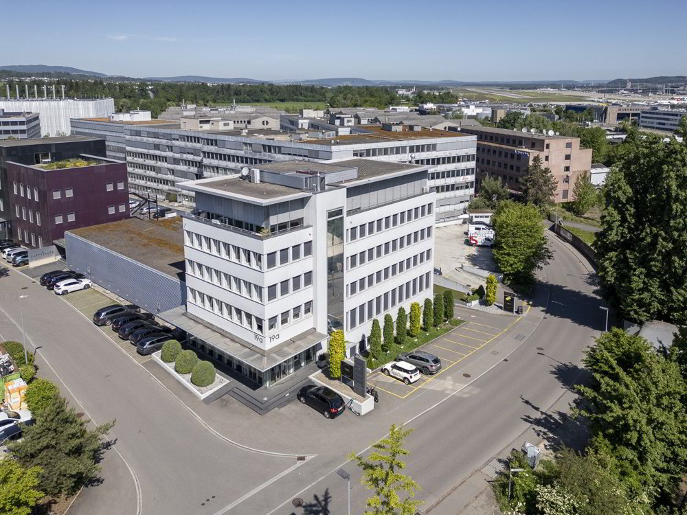 null Zimmer Büro zu vermieten in Opfikon - Bild 1/8