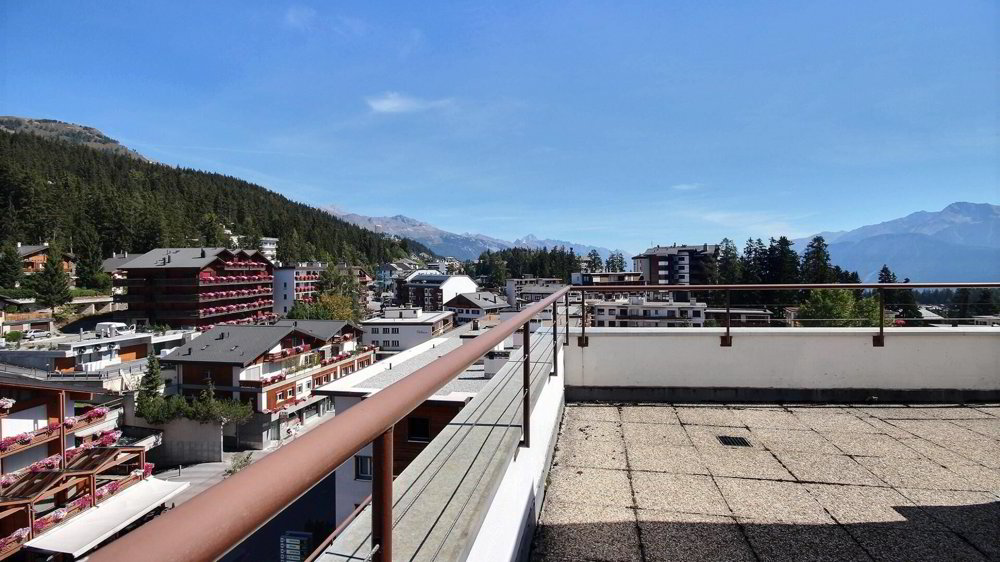 4.5 rooms Apartment to buy in Crans-Montana - image 1/13