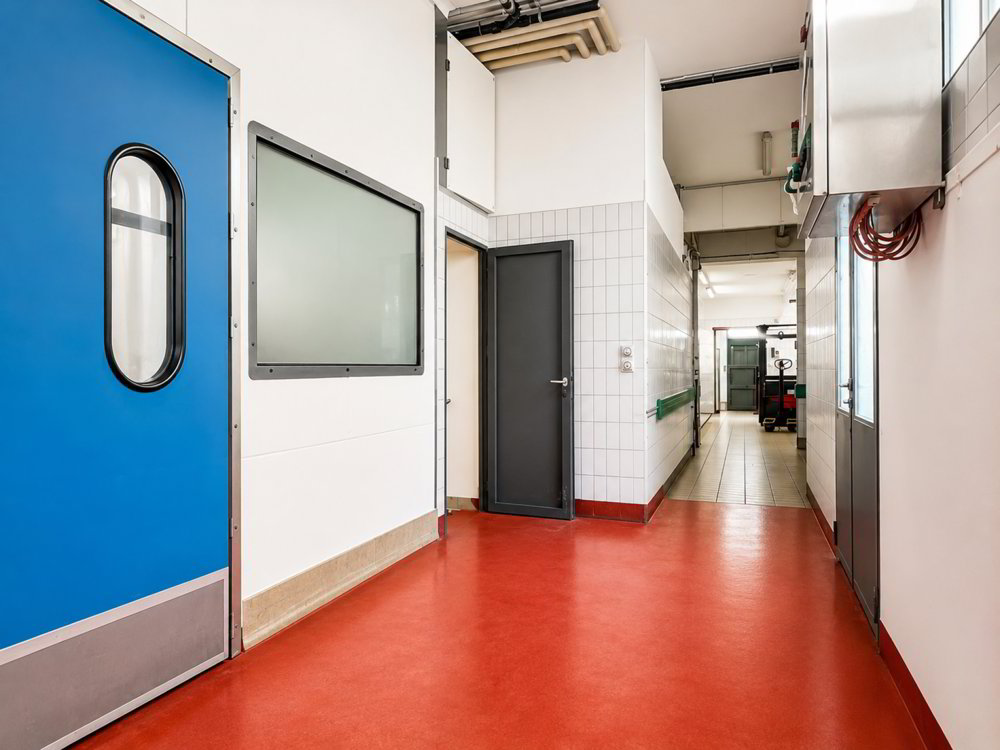Casa di 10 locali in vendita a Morbio Inferiore - immagine 1/18