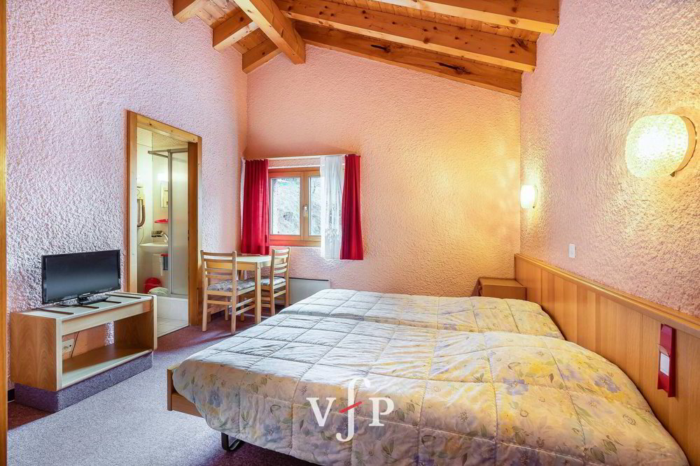 Appartamento di 35 locali in vendita a Bourg-St-Pierre - immagine 1/13