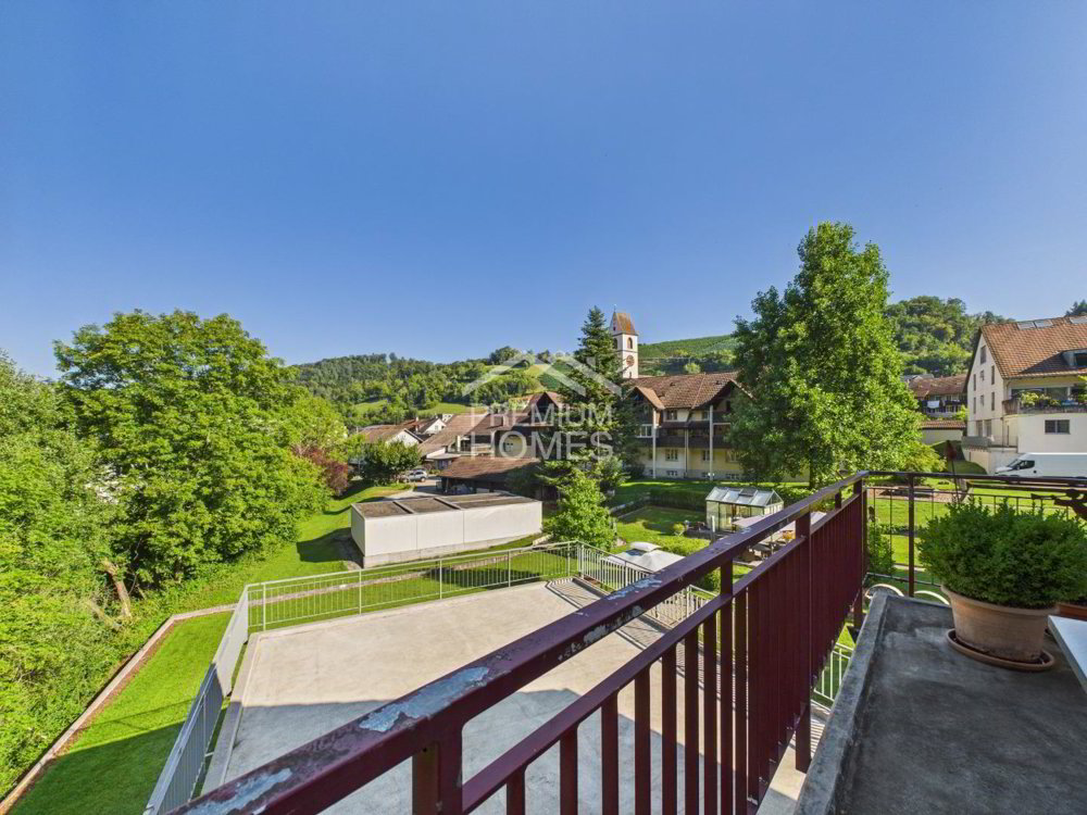 13 rooms House to buy in Mettau - image 1/9