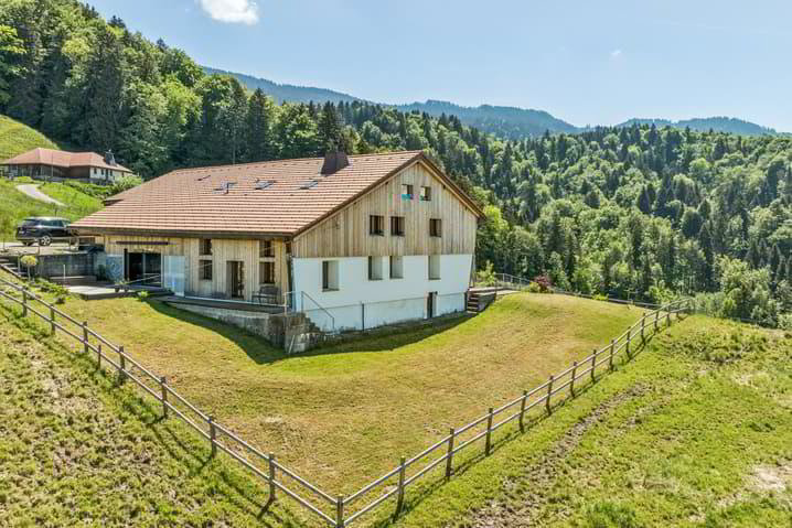 Maison 5.5 pièces à acheter à Hauteville - image 1/12