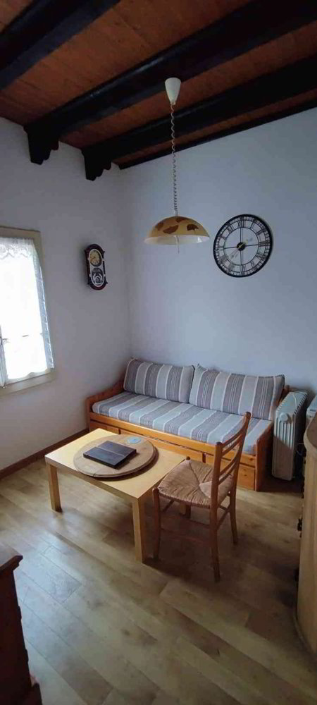 Casa di 5 locali in vendita a Somazzo - immagine 1/13