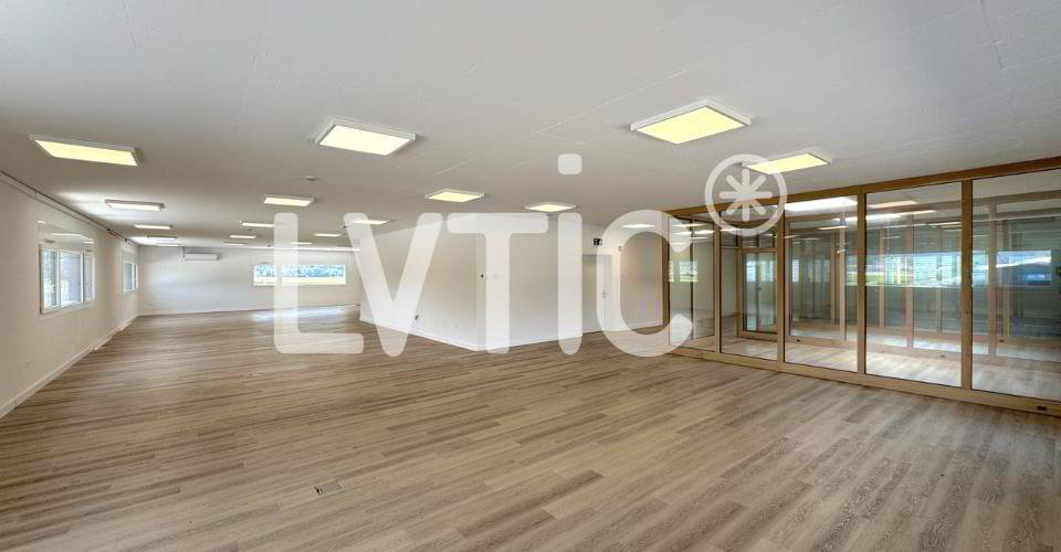 null rooms Office & Commercial for rent in Muraz (Collombey) - image 1/9