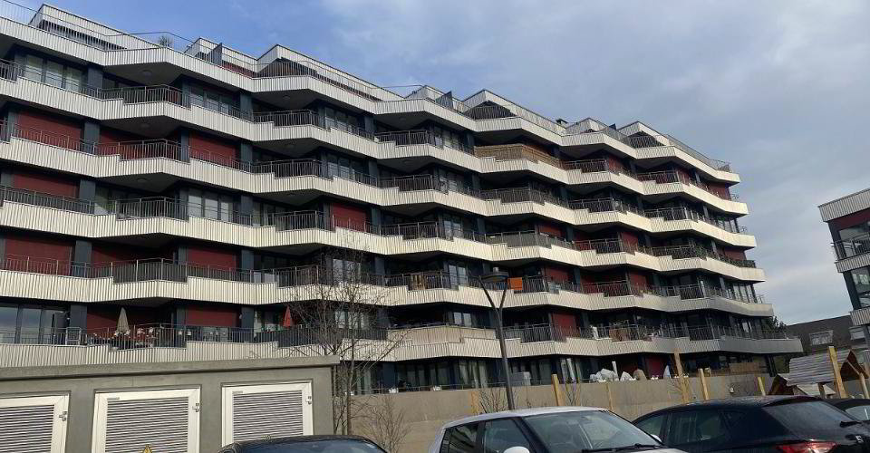 null rooms Office & Commercial for rent in Gland - image 1/2