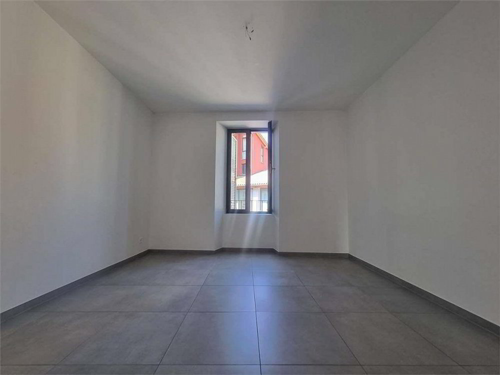 Appartamento di 3.5 locali in affitto a Stabio - immagine 1/5