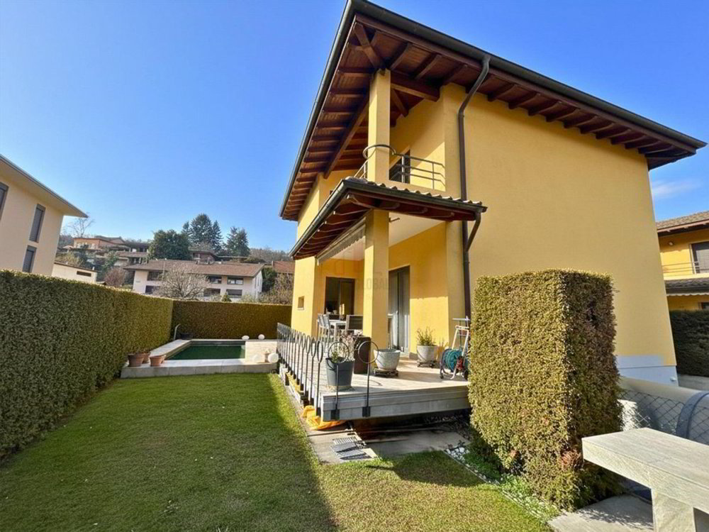 Casa di 6.5 locali in vendita a Ligornetto - immagine 1/13