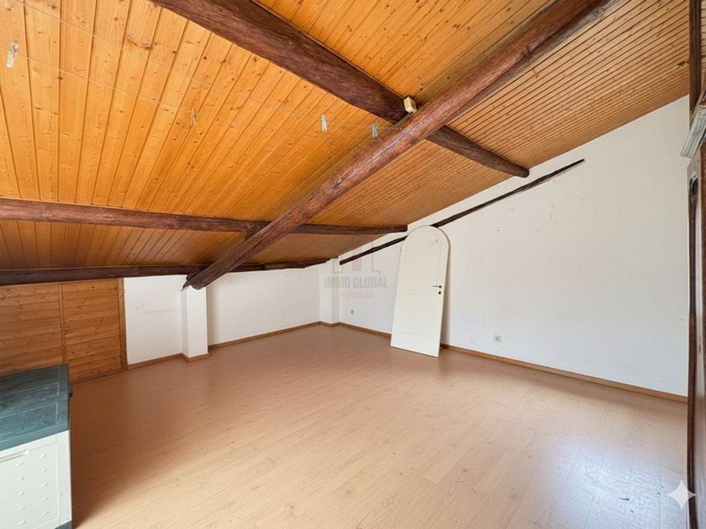 Casa di 4.5 locali in vendita a Grancia - immagine 1/13