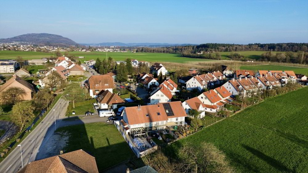 Casa di 5.5 locali in vendita a Neuendorf - immagine 1/17