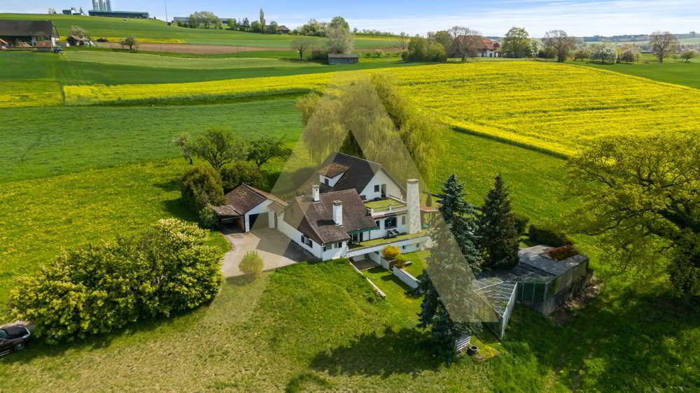 Casa di 6 locali in vendita a Middes - immagine 1/4