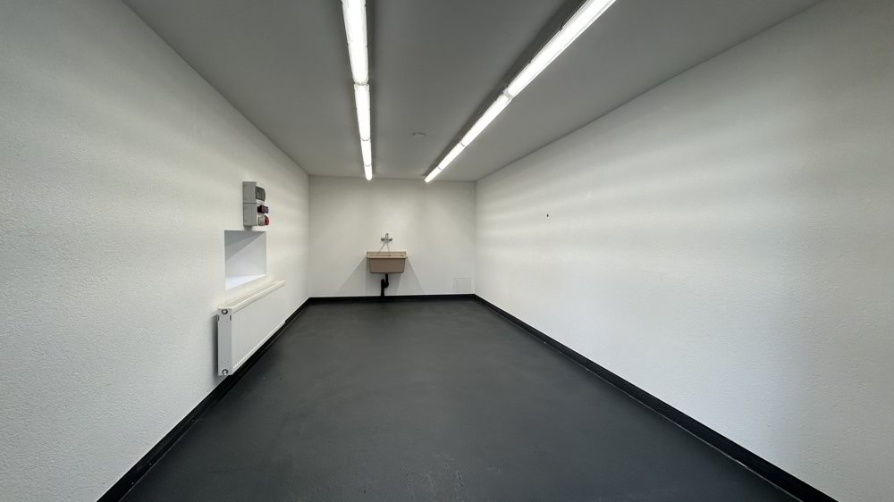 Bureau & Commerce null pièces à louer à La Tour-de-Trême - image 1/5