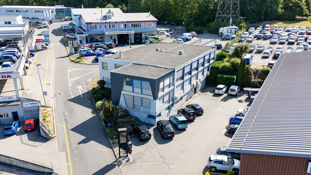 Ufficio & Commercio di 1 locali in affitto a St-Légier-La Chiésaz - immagine 1/2