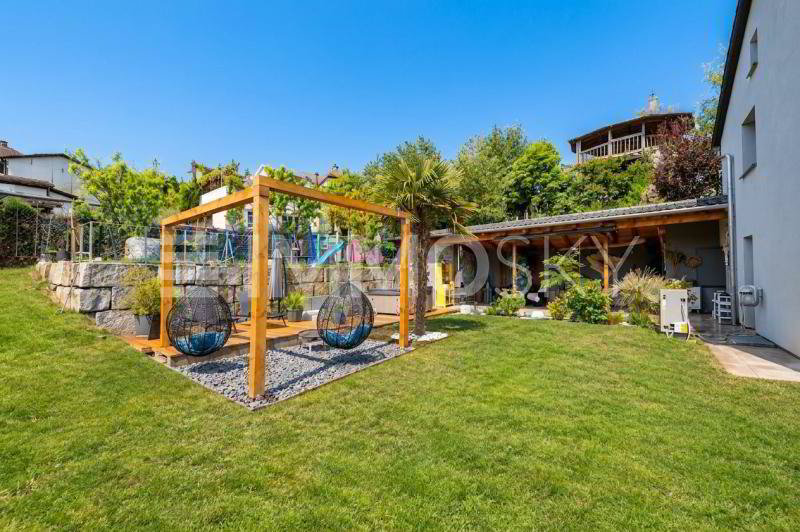 Maison 6 pièces à acheter à Menziken - image 1/5