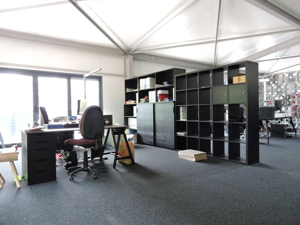 Bureau & Commerce 2 pièces à louer à Roche VD - image 1/5