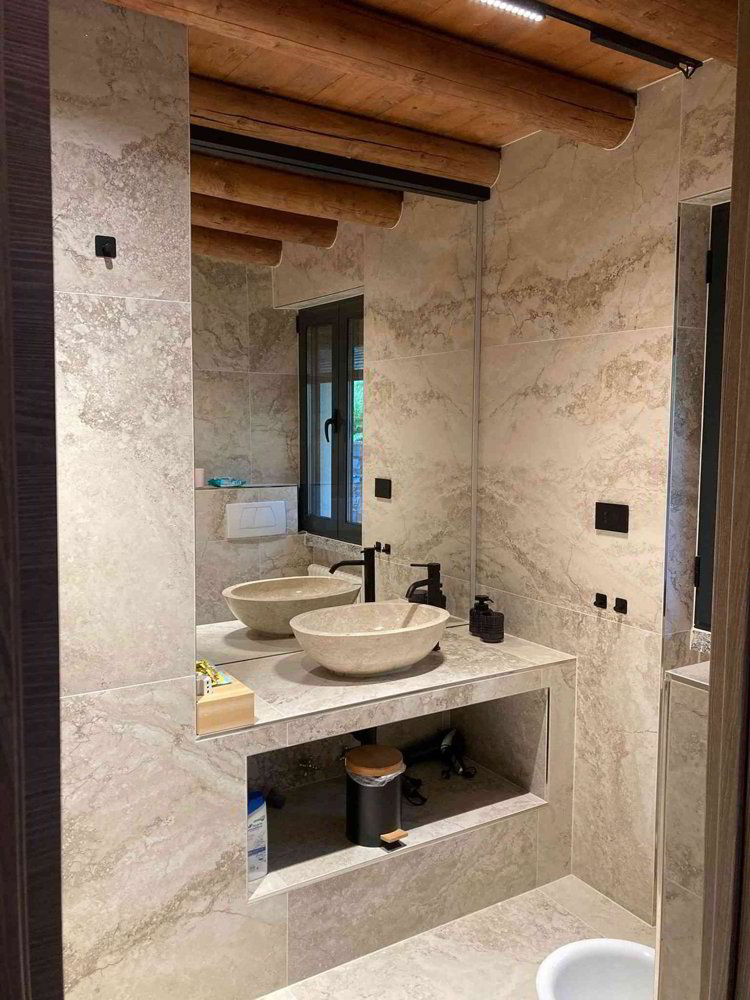 Casa di 10 locali in vendita a Scudellate - immagine 1/13