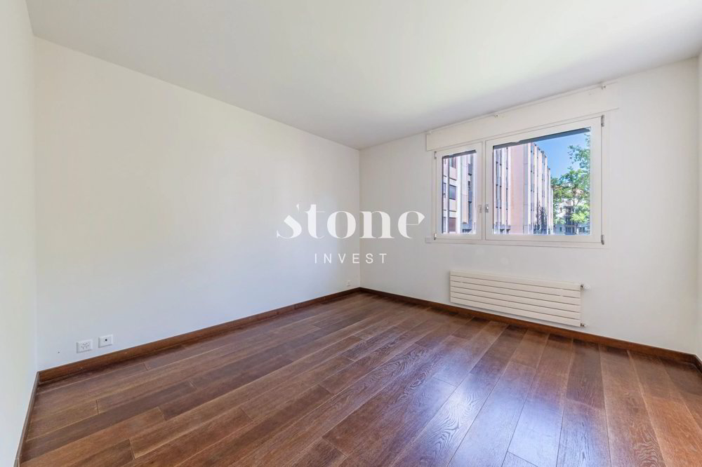 Appartamento di 5 locali in vendita a Carouge GE - immagine 1/12