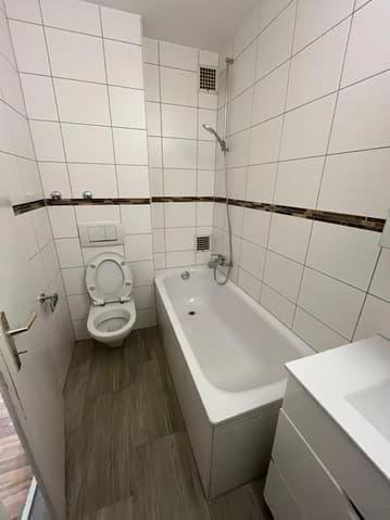 Appartamento di 4.5 locali in affitto a Moutier - immagine 1/9