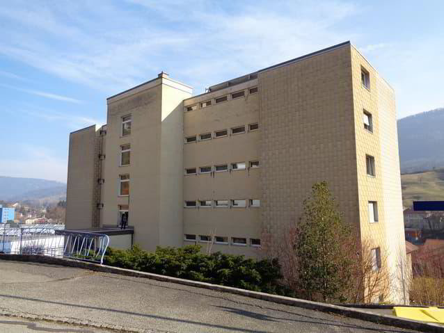 Appartamento di 2.5 locali in affitto a Moutier - immagine 1/8