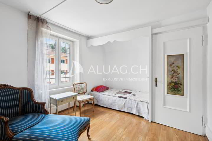 13 Zimmer Büro zum verkaufen in Sonceboz-Sombeval - Bild 1/13