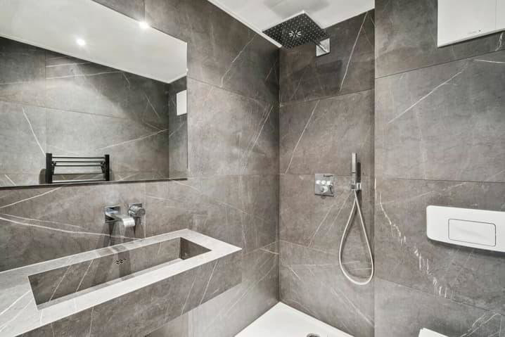 4.5 rooms Apartment to buy in Montreux - image 1/10