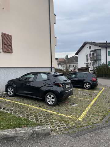 Parking, garage null pièces à louer à Marly - image 1/2