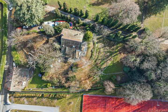 8.5 rooms House to buy in Clarens - image 1/12