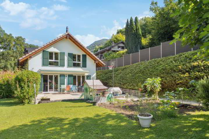 7.5 rooms House to buy in Montreux - image 1/13