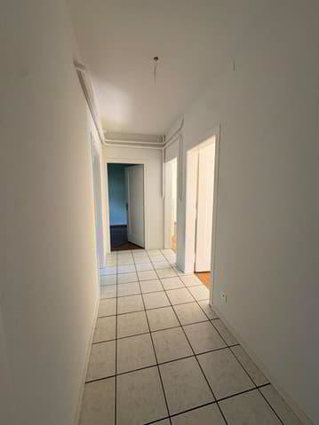 Appartamento di 3.5 locali in affitto a Bienne - immagine 1/6