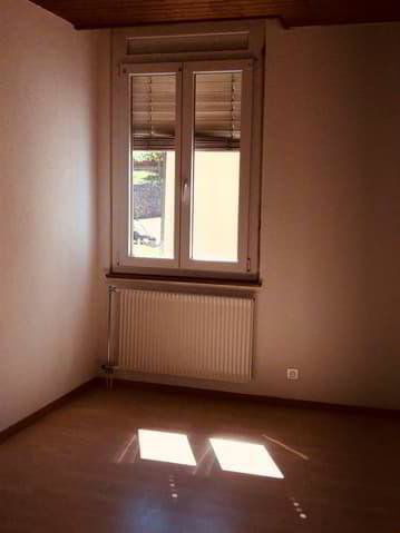 4.5 Zimmer Wohnung zu vermieten in Moutier - Bild 1/8