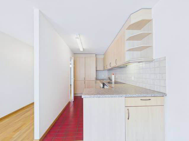 Helle und grosszügige 4.5-Zimmer-Wohnung mit Balkon im Herzen von Visp - Ansicht 4