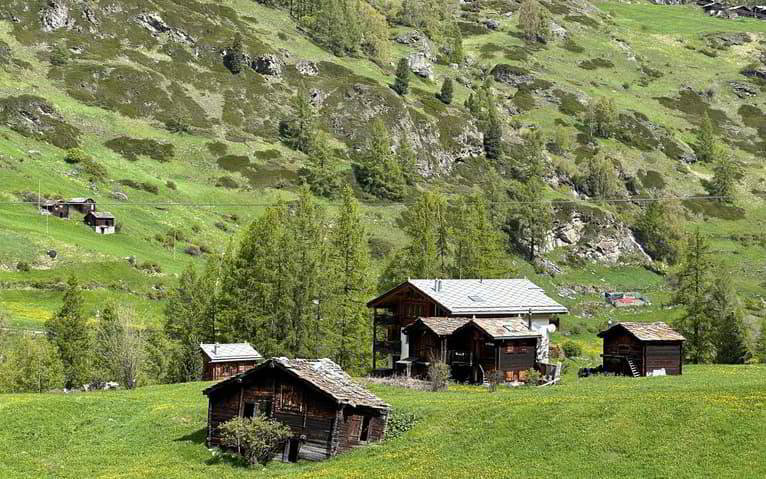 4.5 Zimmer Wohnung zum verkaufen in Zermatt - Bild 1/11
