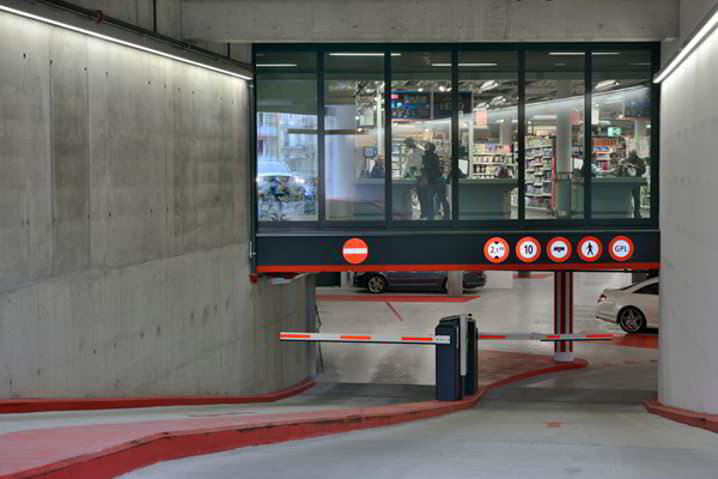 null Zimmer Parkplatz, Garage zu vermieten in Montreux - Bild 1/2