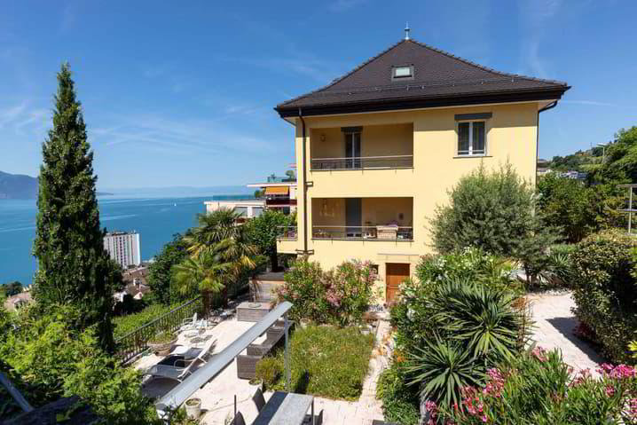 3.5 rooms Apartment to buy in Montreux - image 1/10