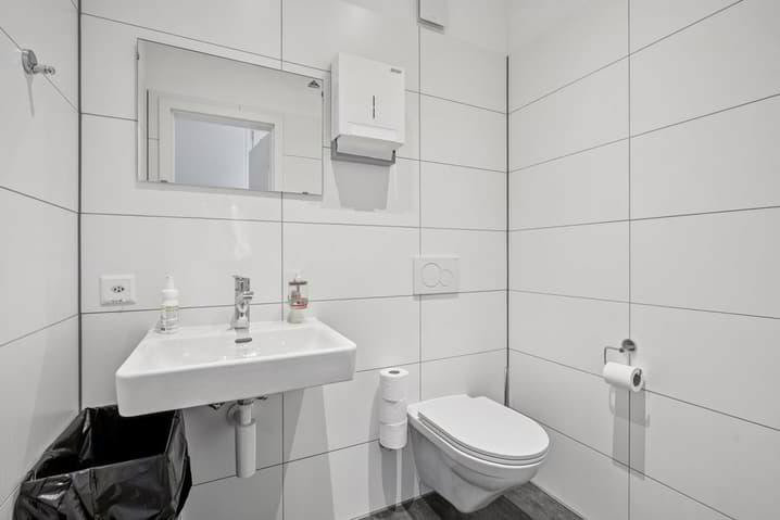 Ufficio & Commercio di null locali in affitto a Neuchâtel - immagine 1/10